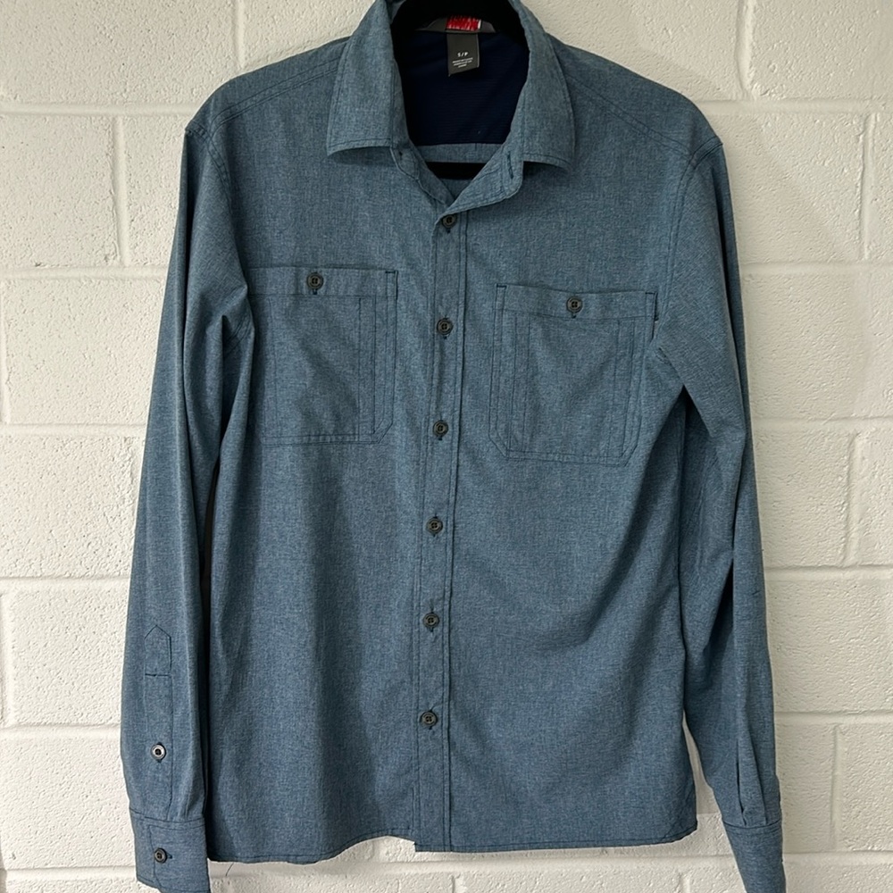 Outdoor Research Men’s Lightweight button down shirt